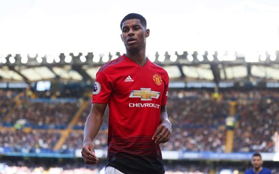 完美电竞焦点-加维红牌停赛三场